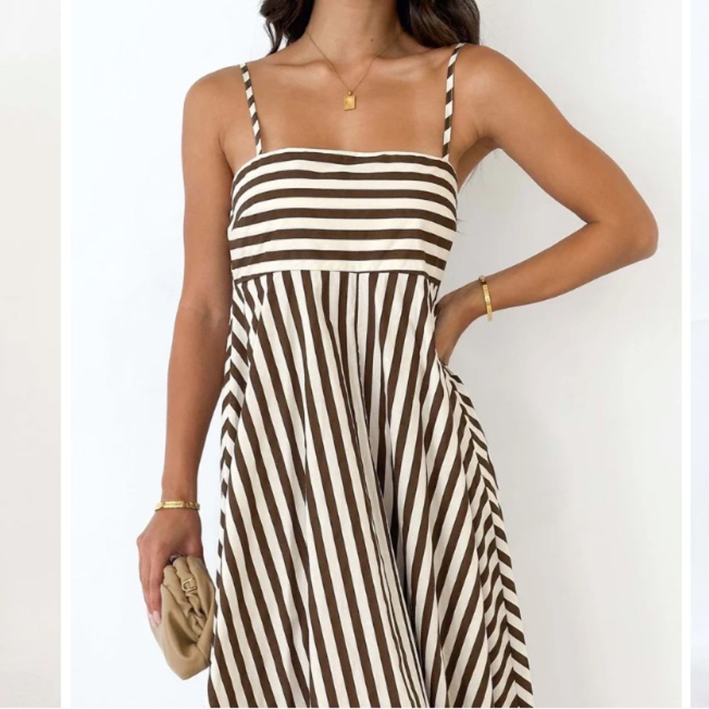 COMMENSE Brown White Stripe Maxi Dress NWT - Picture 2 of 8